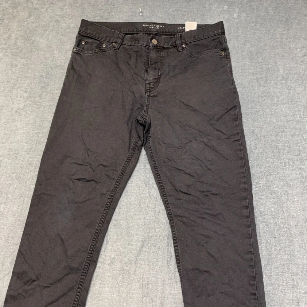 Banana Republic Traveler Pant Mens 33x30 Black Cotton Straight Zip Fly Mid Rise